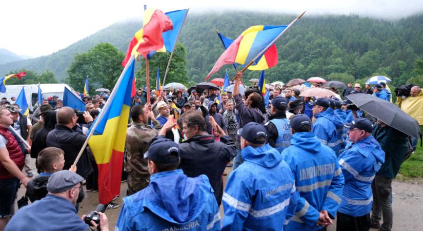 Fenyegetőznek a román nacionalisták az úzvölgyi katonatemető ügyében