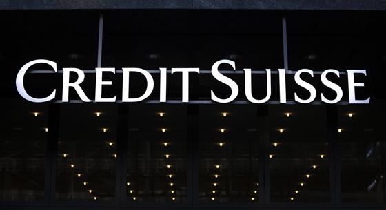 54 milliárd dolláros hitellel igyekszik nyugtatni a befektetőket a Credit Suisse
