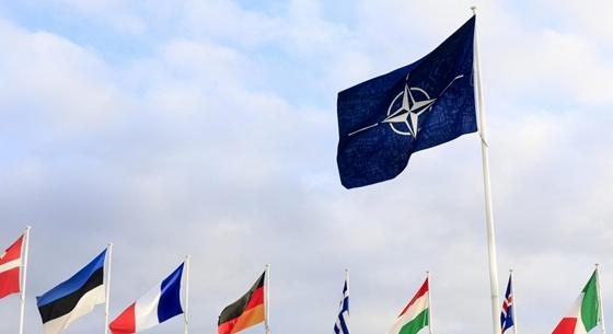 Most éppen március 31-ére tűzték ki a kormánypártok a NATO-bővítés szavazását
