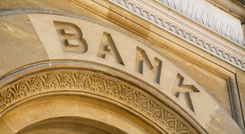Mi történt a magyar bankokkal? Újabb pénzintézmény jelentett be több napos leállást