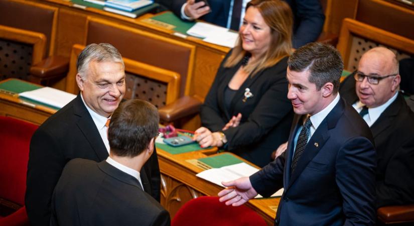 Most március 31-re ígéri a Fidesz, hogy szavaznak a NATO-bővítésről
