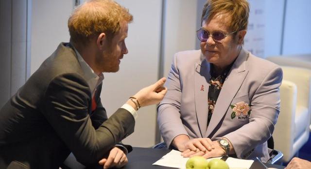Elton John valószínűleg nem hívta meg Harry herceget és Meghan Markle-t az éves Oscar-partijára