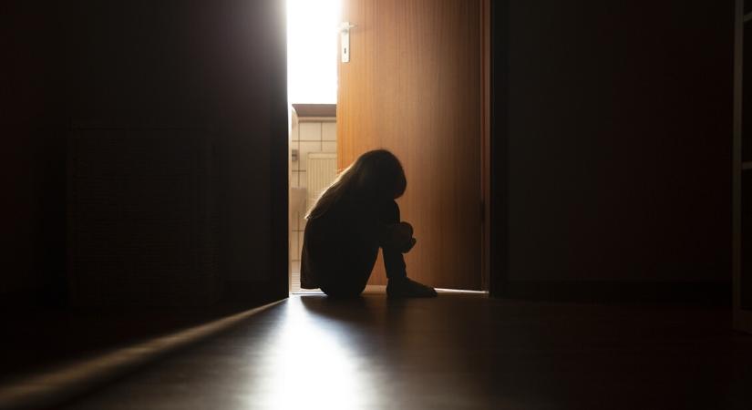 Egyre több gyerek depressziós – nem jó, ha mindentől megóvjuk