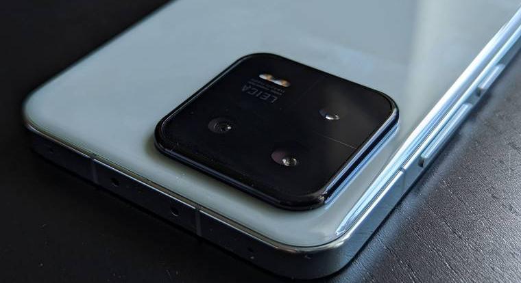 Hozzánk is jöhet a legerősebb Xiaomi mobil