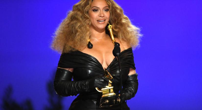 Megvált melltartójától Beyoncé az Oscar afterpartin