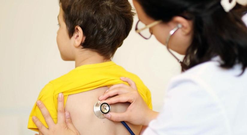 Csaknem 63 ezren fordultak orvoshoz a múlt héten