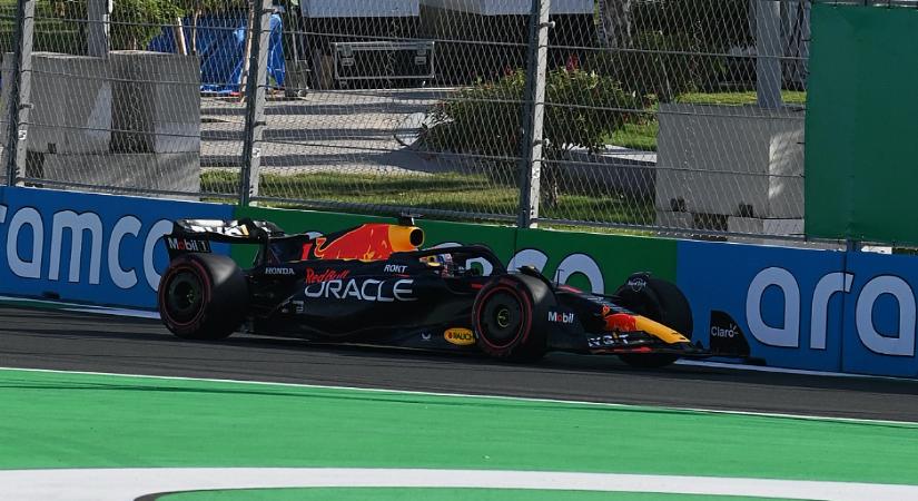 A Red Bullok az Aston Martinok előtt kezdtek Szaúd-Arábiában, Leclerc nincs az első tízben!