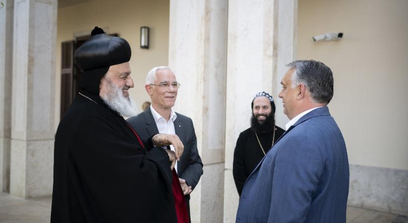 Szír keresztény vezetők mondtak köszönetet a Karmelitában, a földrengés utáni segítségnyújtásért