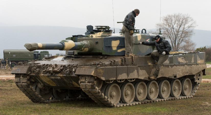 A kanadai Leopard 2-esek is elindultak Ukrajnába