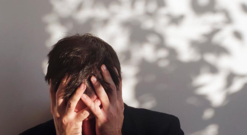 Stressz, depresszió férfiaknál - ezek a vitaminok enyhíthetik a szorongást
