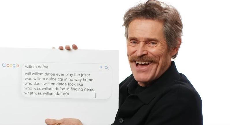 Willem Dafoe vigyorogva válaszolt a netezők legfontosabb kérdéseire