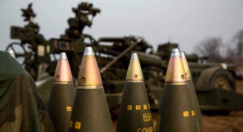 Kanada tüzérségi és légvédelmi lőszereket ad át Ukrajnának