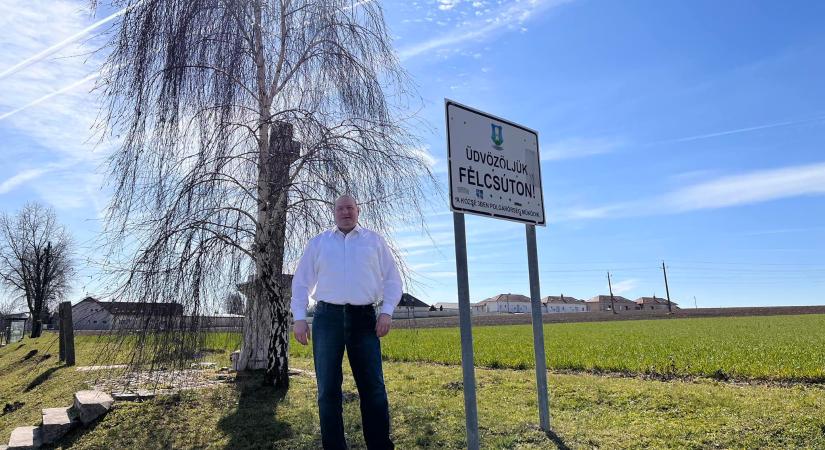 Németh Szilárd: A fehér asztal nagyon fontos találkozási pont