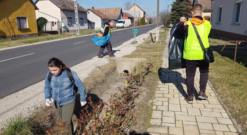 Példát mutattak a polgárőrök és a fiatalok Kömpöcön – galériával