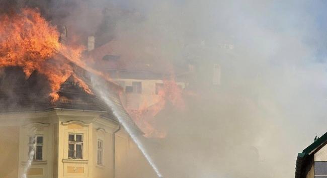 Lángok és világörökség: pusztító tűz Selmecbányán