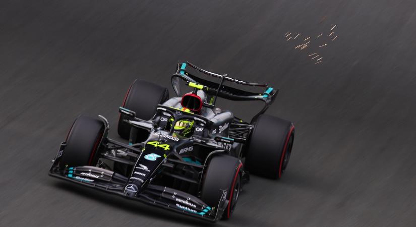 F1: Képtelen megbízni a Mercedesben Hamilton