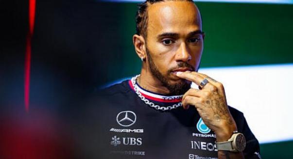 Hamilton elveszett, Perez a pole-ban – ez történt szombaton az F1-ben