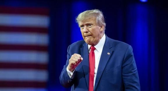Donald Trump úgy gondolja, hogy jövő héten le fogják tartóztatni