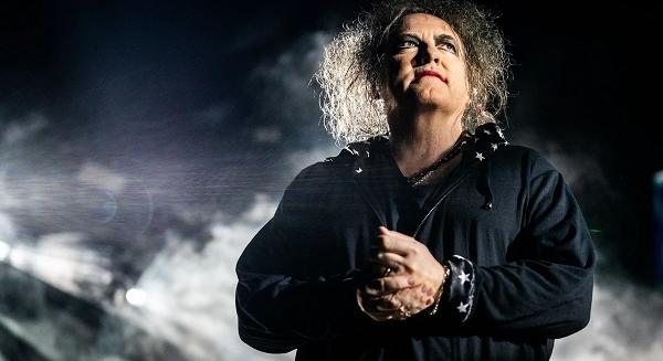 A The Cure énekesét is felháborítónak tartja a saját koncertjeik jegyárait
