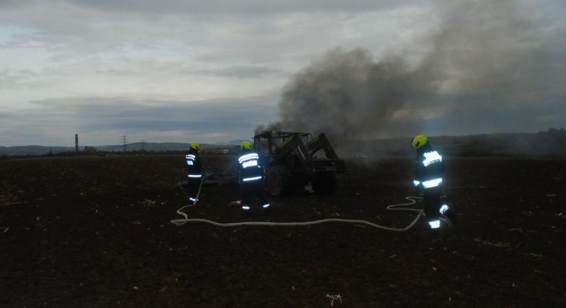 Traktor pótkocsija égett Barabáson