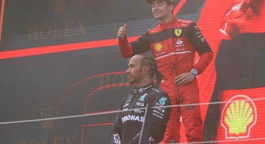Leclerc reagált a pletykákra, miszerint elcserélnék Hamiltonra
