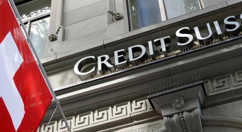 A svájci UBS bank hárommilliárd frankért átveszi a rivális Credit Suisse-t