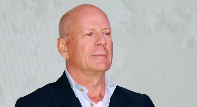 Bruce Willis emlékeiből összevágott videóval köszöntötte a színészt születésnapján a felesége