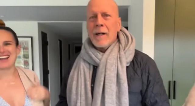 Bruce Willis 68 éves: a szülinapi videón vidáman, családjával ünnepel a nagybeteg sztár