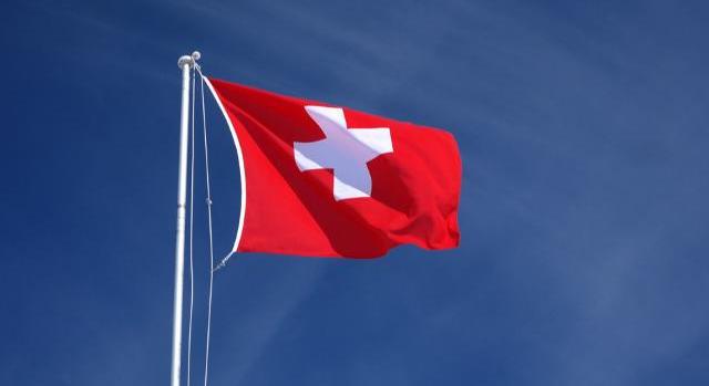 Hihetetlen összeggel támogatja Svájc a bankmentést