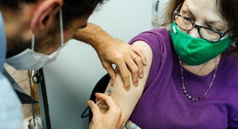 Egész Európában hiánycikké kezd válni az influenzaoltás