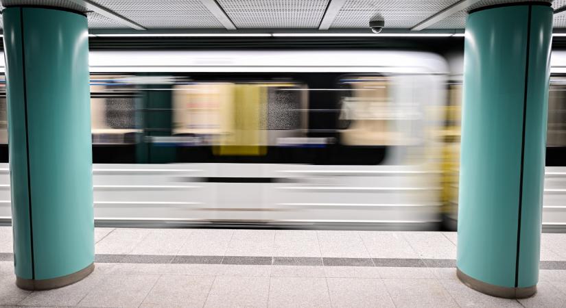 Egy korszak zárul a fővárosi közlekedésben: átadták a legfontosabb M3-as metróállomásokat