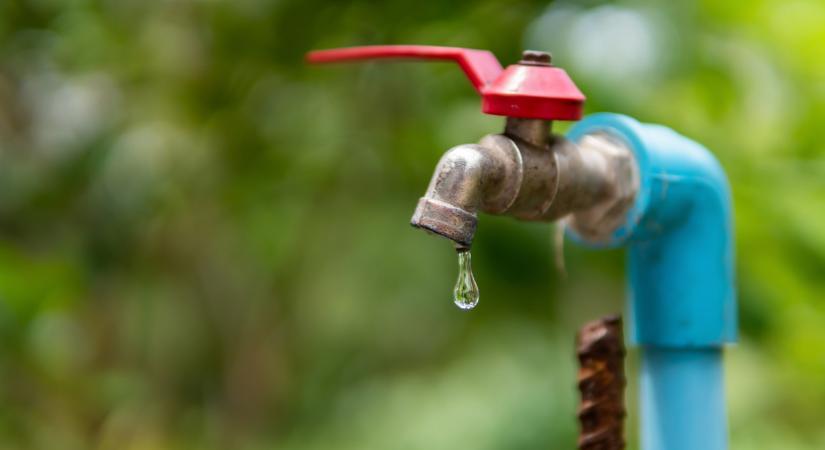 Óriási problémát jelent a szennyezett ivóvíz: sok gyereknek az életét is veszélyezteti