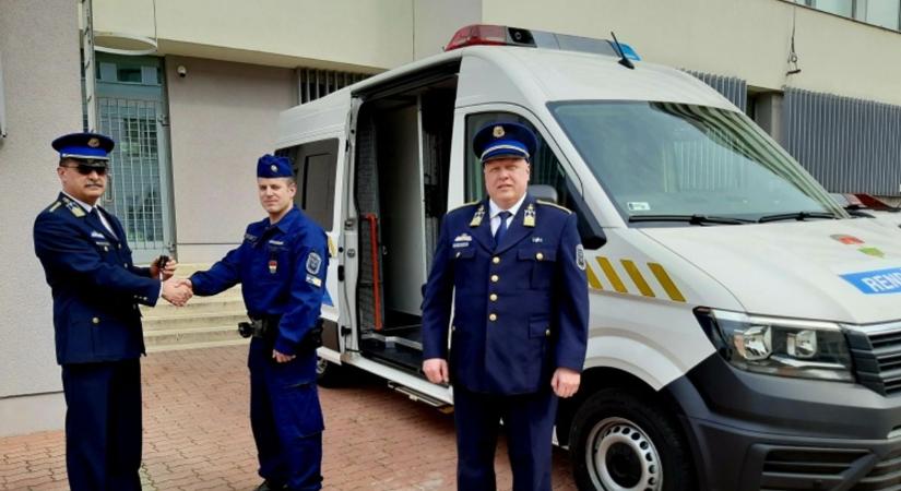 Új szolgálati jármű érkezett Veszprémbe