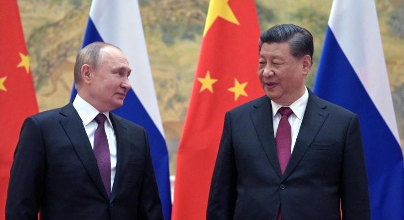 Vlagyimir Putyin önzetlenül segít az afrikai éhezőknek, a kínai elnök megdicsérte, hogy vezetésével nőtt a jólét Oroszországban