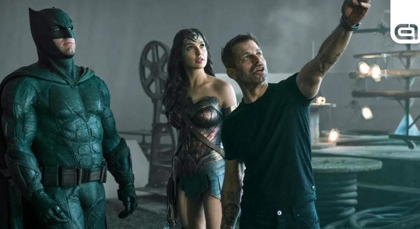 Zack Snyder nem csak egy új filmen, de egy videójátékon is dolgozik!