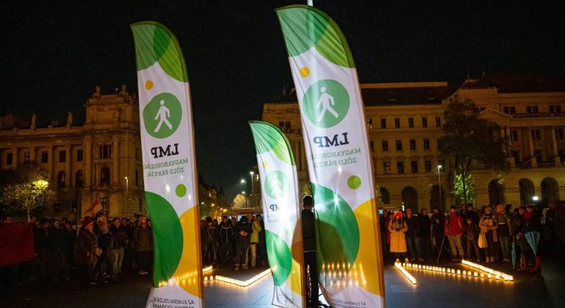 Győrben tartott tüntetést az LMP az akkumulátorgyártás ellen
