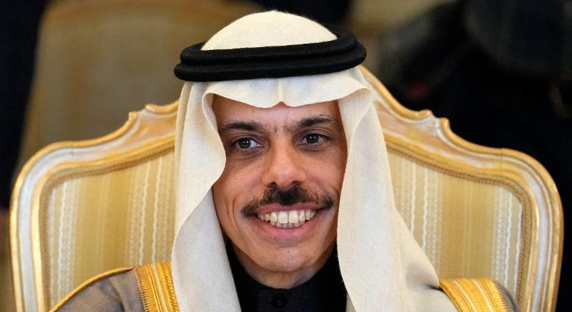 Bírálta a szaúdi rezsimet a Twitteren, lecsukták, majd fia szerint megkínozták