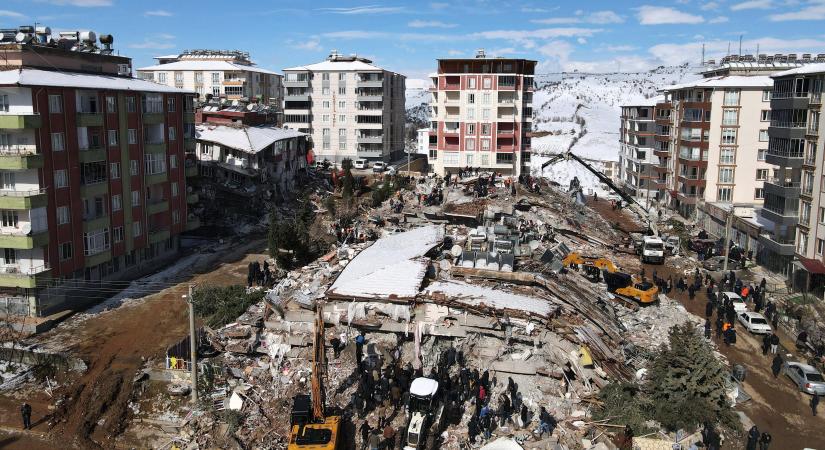 Egy szál ruhában tért haza a magyar anya és kislánya, akik túlélték a törökországi földrengést