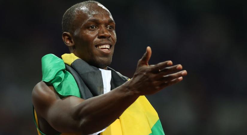 Usain Bolt beugrott Angliában egy ificsapat edzésére