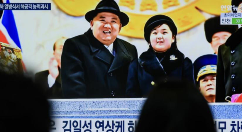 Előkerült Kim Dzsongun titkos gyermeke: jó dundi az örökös