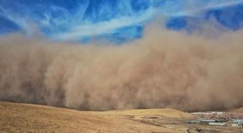 Hatalmas homokvihar csapott le Kínára - videó