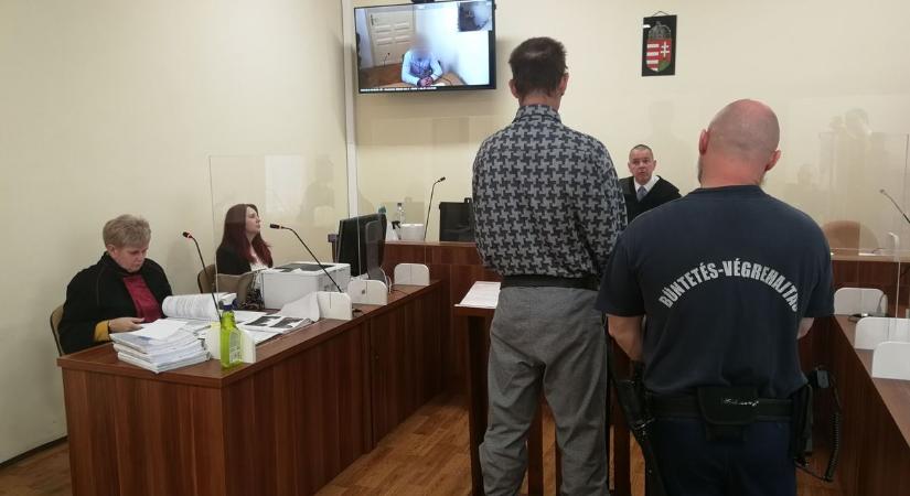 A csépai rablógyilkosság kellős közepén igazoltatták a rendőrök az egyik feltételezett elkövetőt