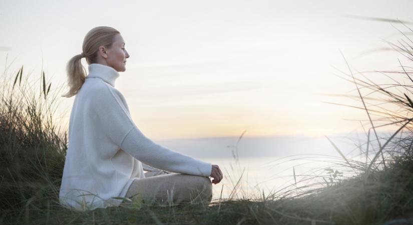 Csökkenti a stresszt, az álmatlanságot és a szorongást: a meditáció edzés az agynak