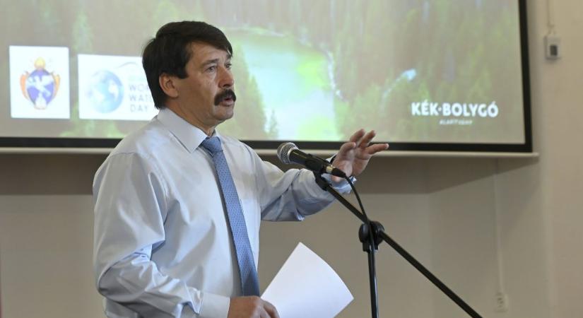 Borús képet festett a klímavédelemről Áder János