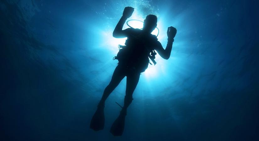 Száz napig él a víz alatt egy professzor, hogy megtalálja az öregedés ellenszerét