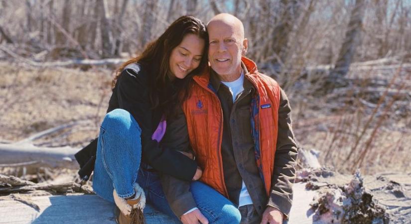 Bruce Willis feleségének videójától mindenkinek könny szökik a szemébe