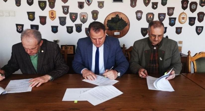 Együttműködési szerződést írtak alá Bács-Kiskunban