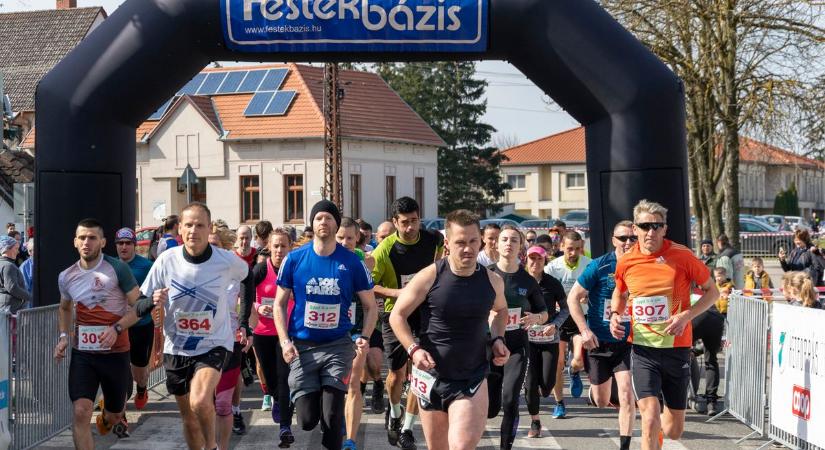 Félmaraton: vasi siker - A szombathelyi Farkas Adrienn nyert 21 kilométeren