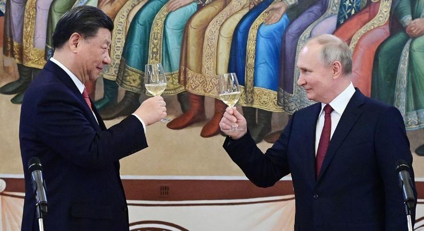 A kínai elnök búcsúüzenete Putyinnak: Drága barátom, olyan változások jönnek, amire 100 éve nem volt példa