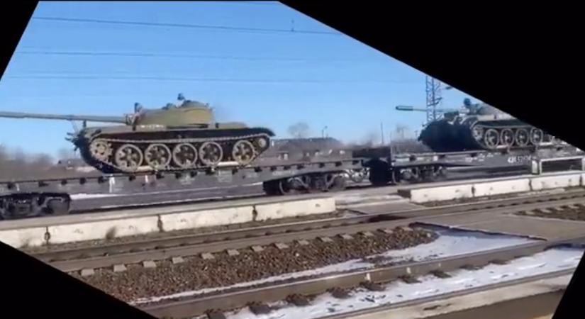 Annyira fogynak az orosz fegyverek, hogy 60-70 éves tankokat küldenek Ukrajnába